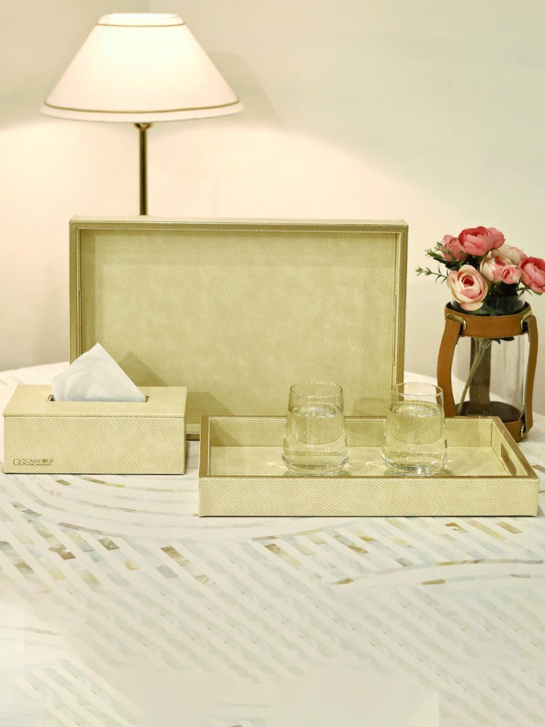 

CasaGold Cream 2 Pieces Leather Tray with Tissue Box