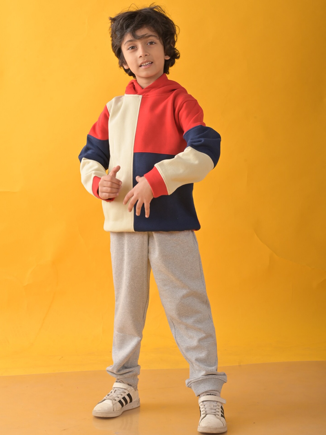 

Anthrilo Boys Colourblocked Hooded Long Sleeves Sweatshirt with Joggers, Cream