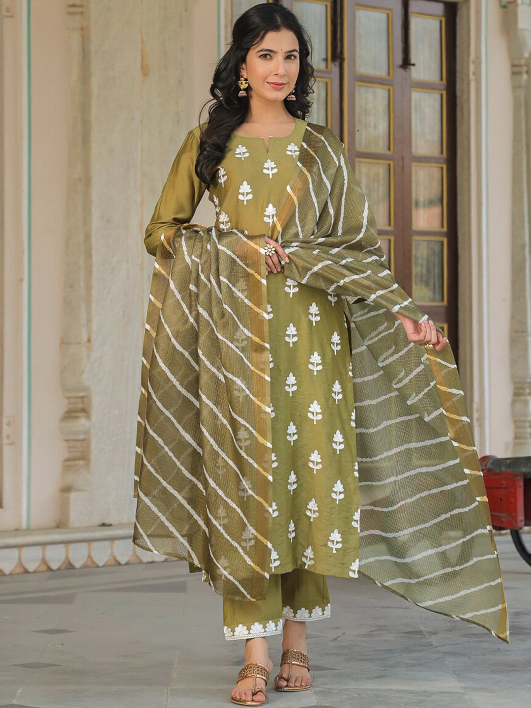 

KALINI Floral Embroidered Kurta with Trousers & With Dupatta, Green