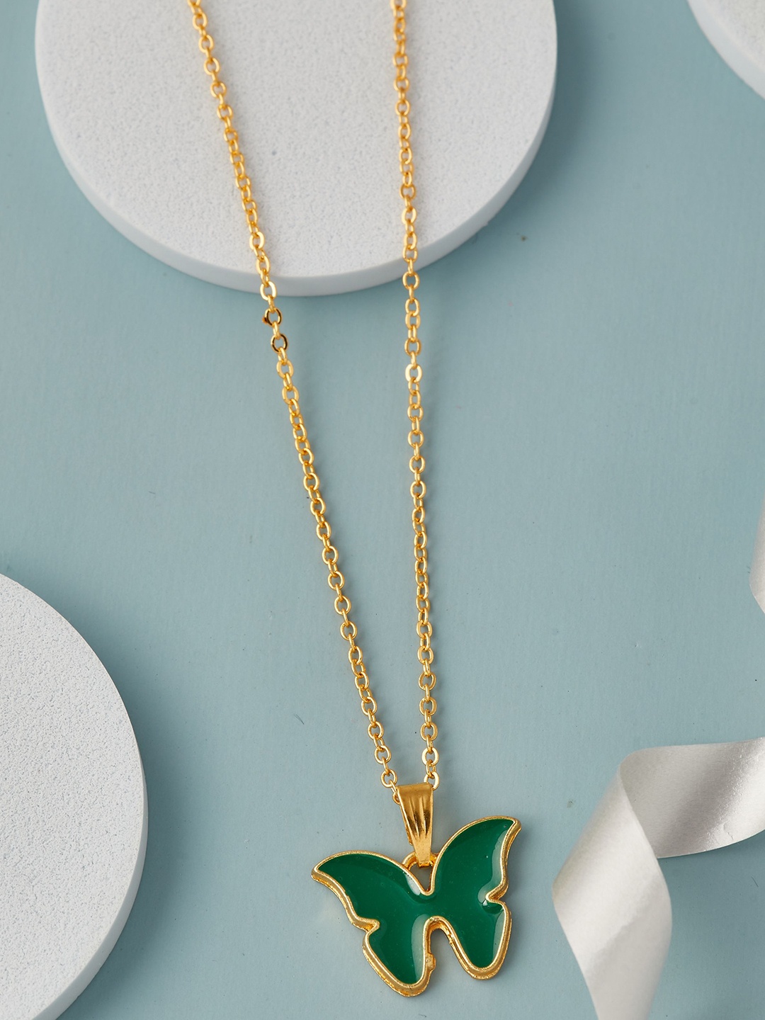 

DressBerry Gold-Plated Butterfly Necklace