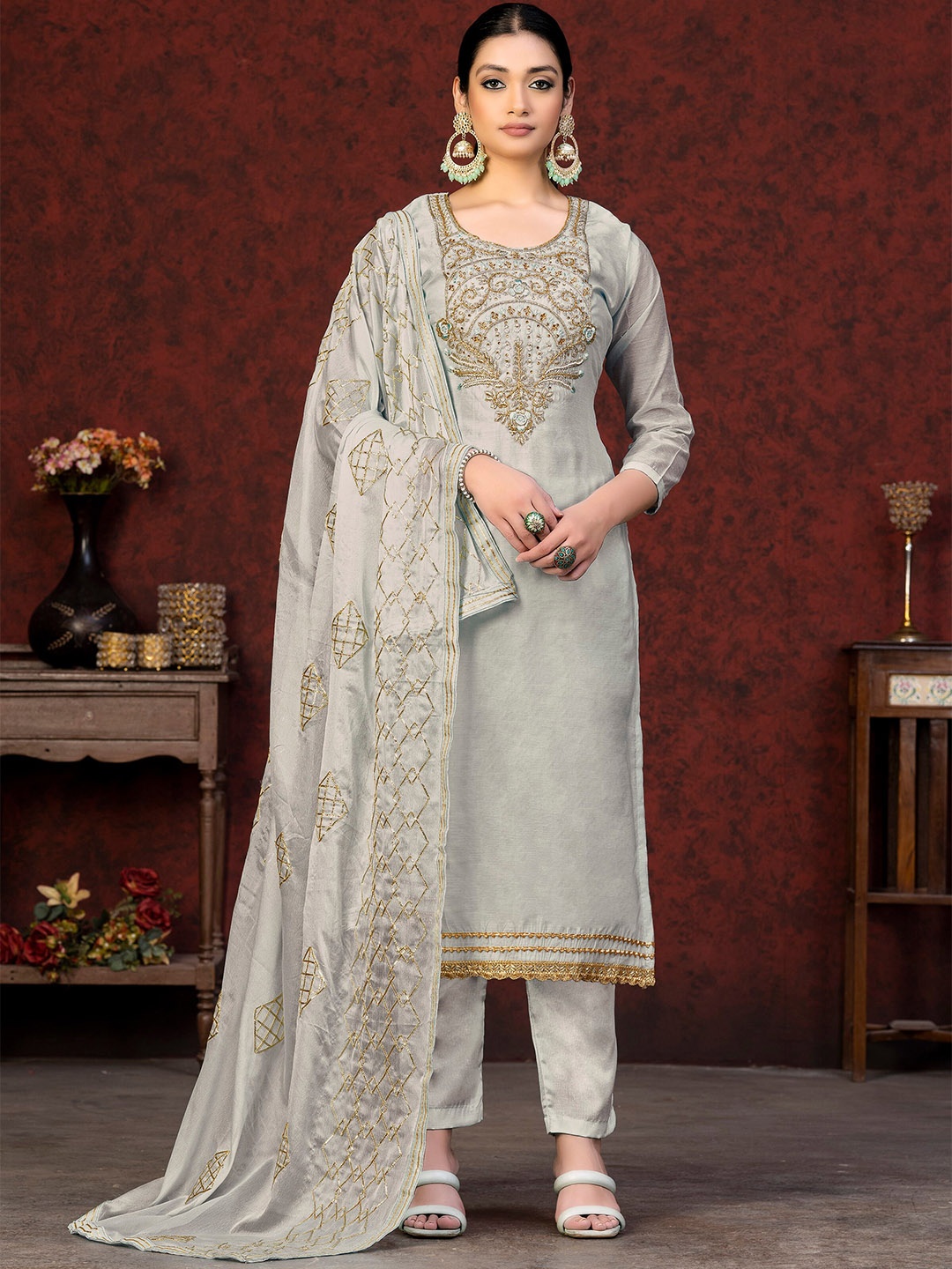 

MANVAA Floral Embroidered Gotta Patti Unstitched Dress Material, Grey