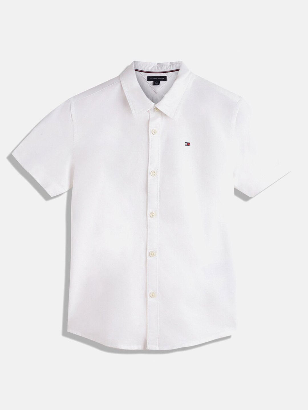 

Tommy Hilfiger Boys Standard Spread Collar Casual Shirt, White