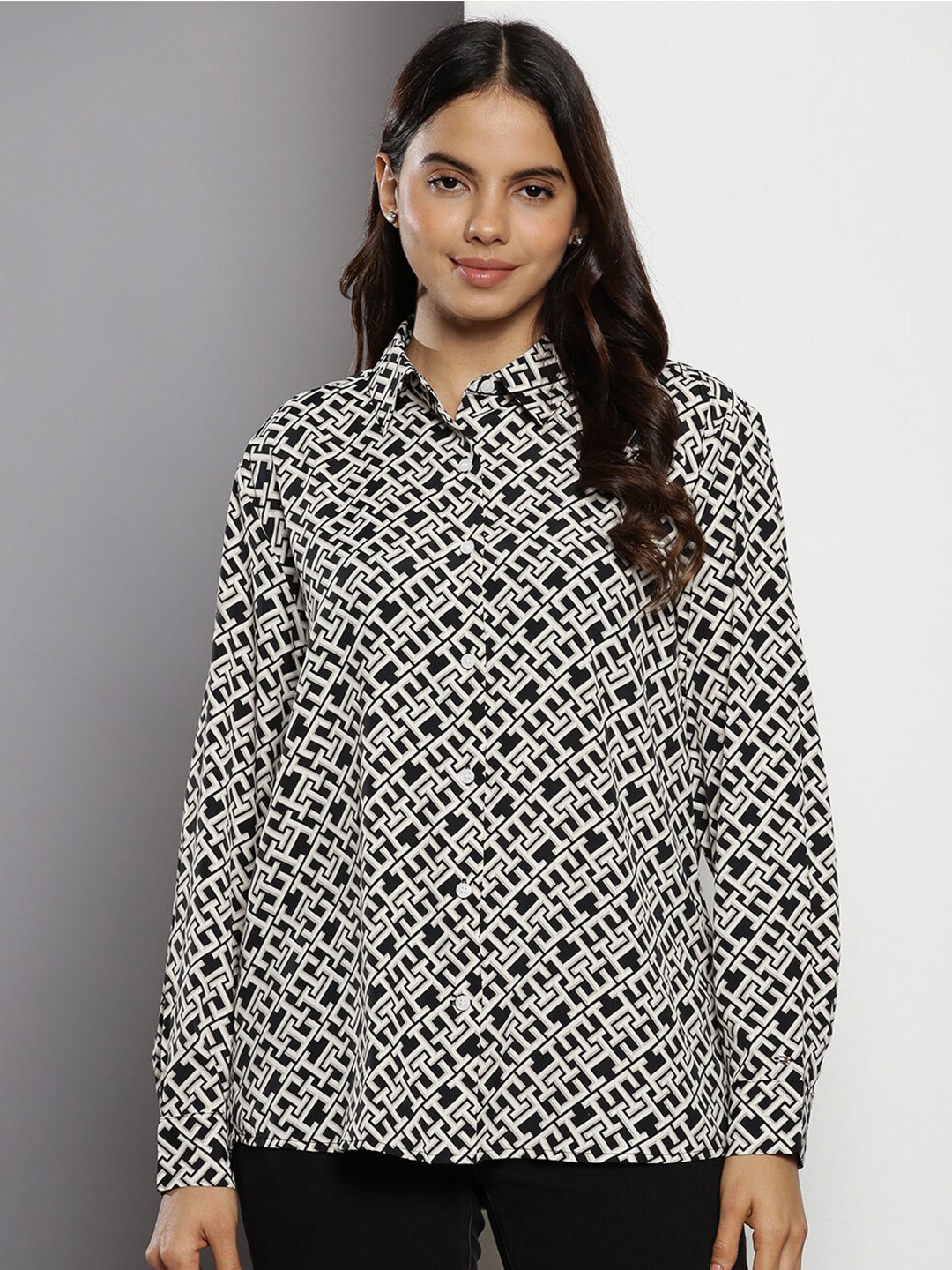 

Tommy Hilfiger Relaxed Fit Geometric Printed Casual Shirt, Black