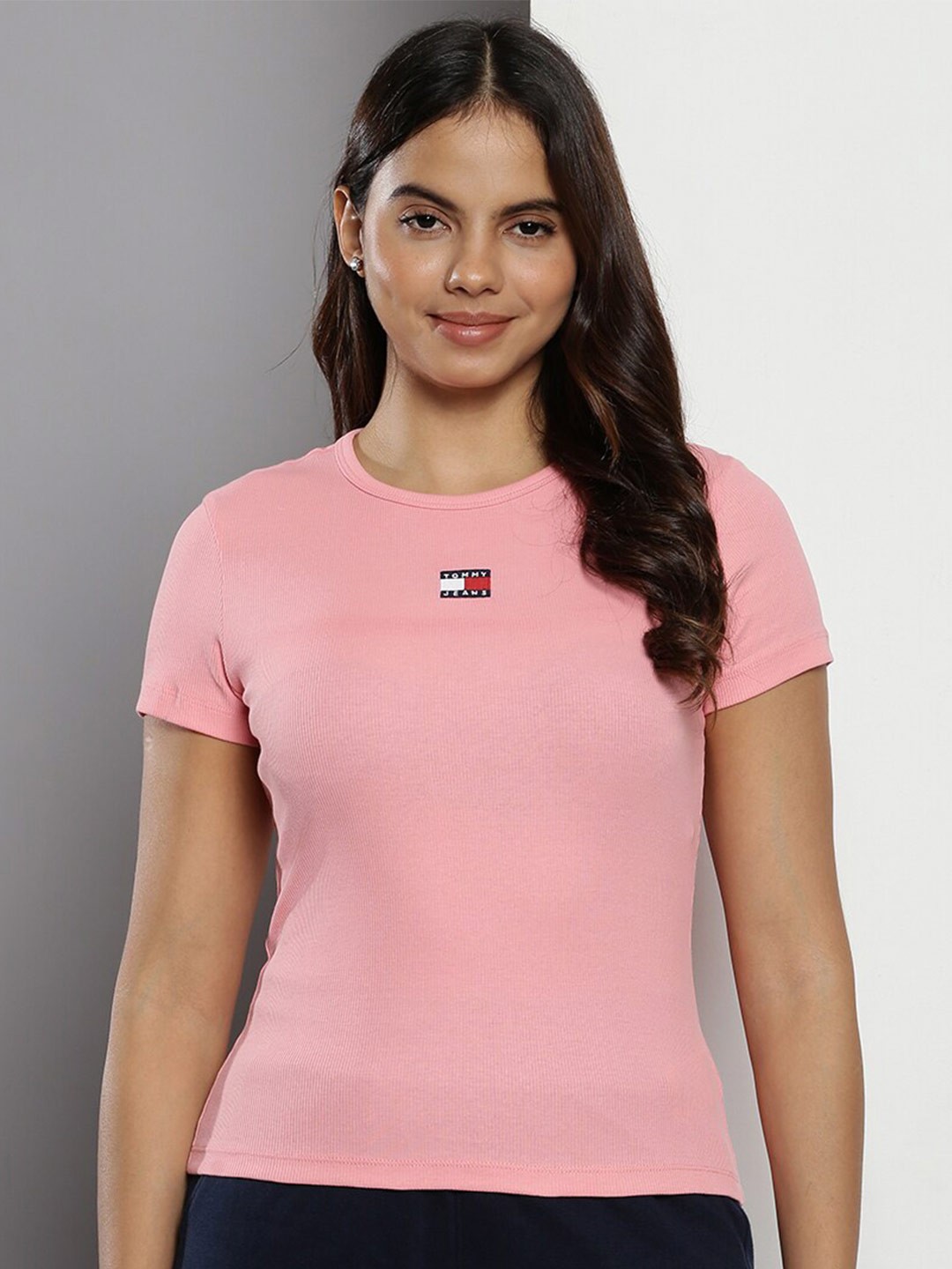 

Tommy Hilfiger Women Pink Slim Fit T-shirt