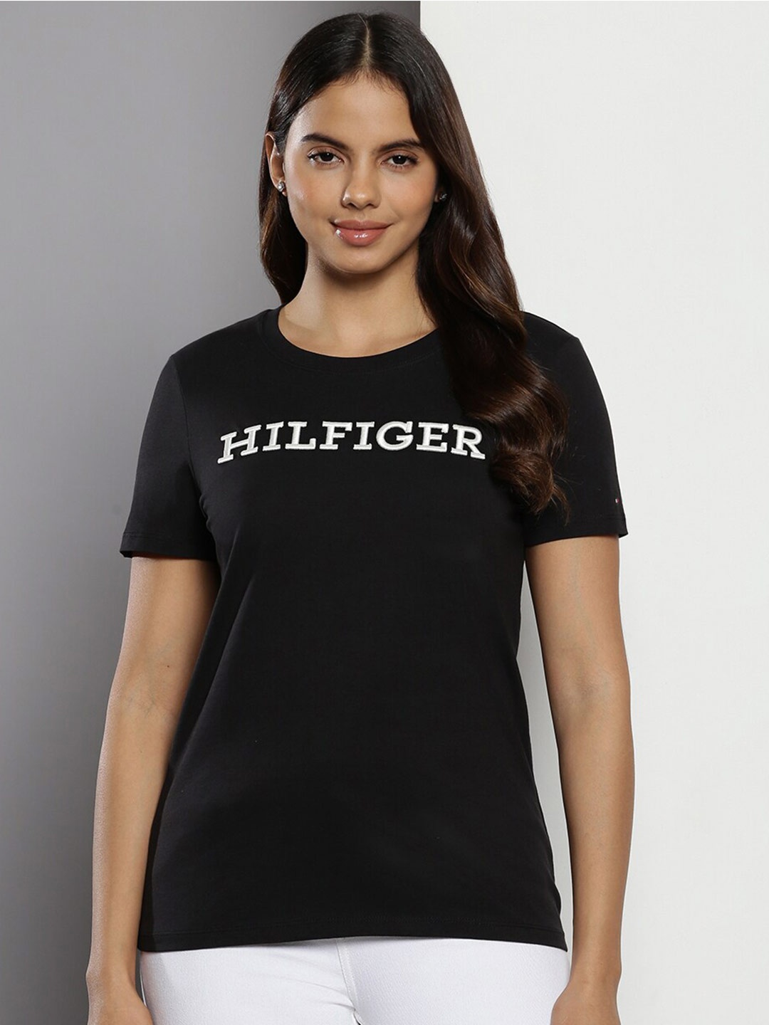 

Tommy Hilfiger Women Black T-shirt