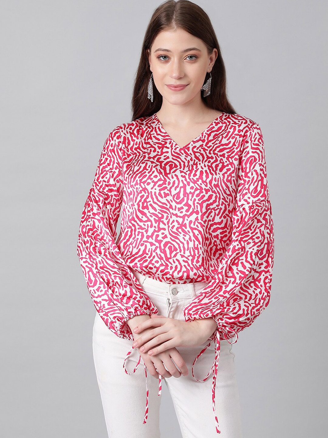 

Kotty Red & White Animal Printed Puff Sleeve Satin Blouson Top