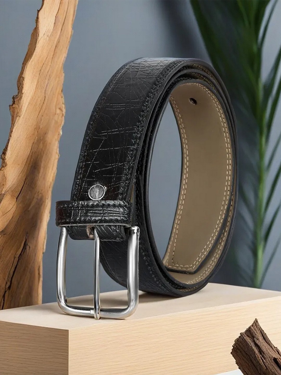 

LOREM Men Textured Formal Belt, Black