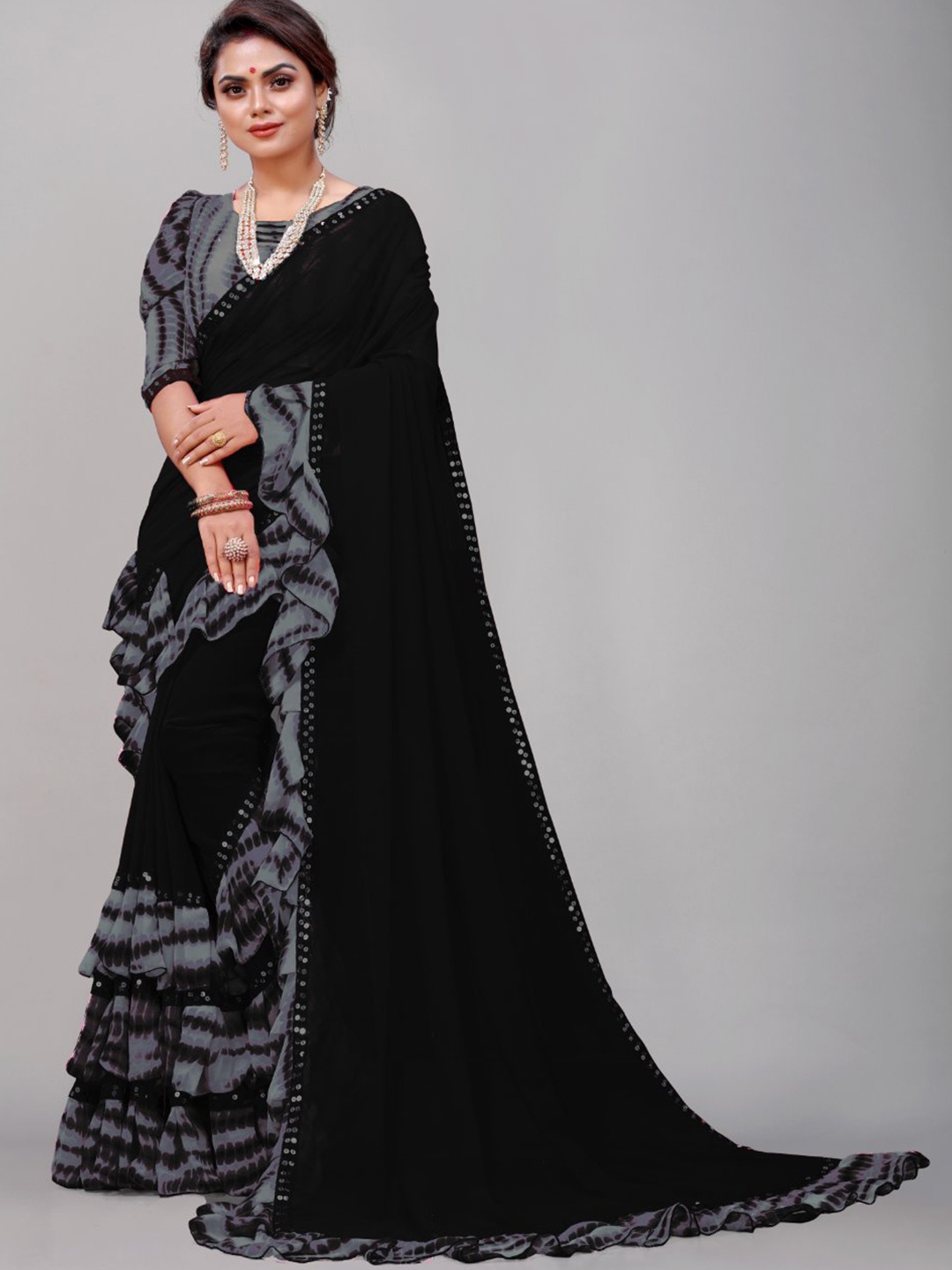

SM TRENDZ Shibori Sequinned Pure Georgette Ruffle Saree, Grey