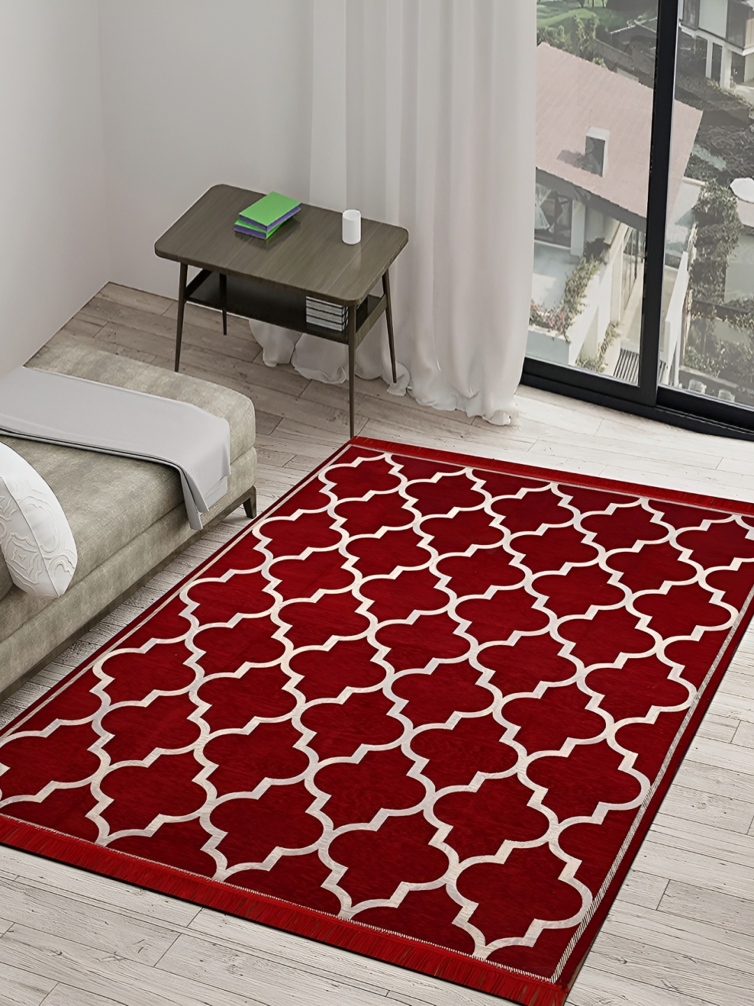 

Sparrow world Maroon & White Geometric Living Room Carpet