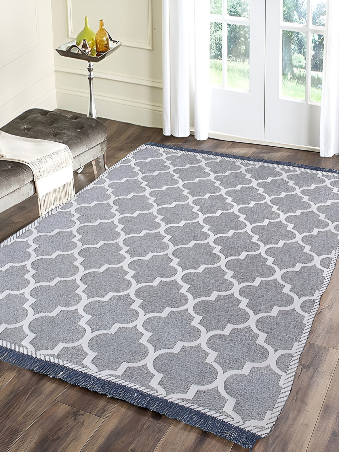 

Sparrow world Grey & White Printed Chennille Carpet