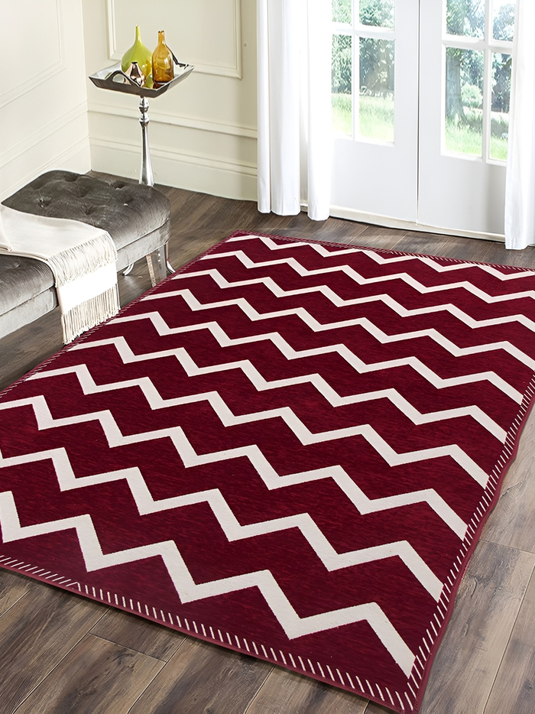 

Sparrow world Maroon & White Geometric Living Room Carpet