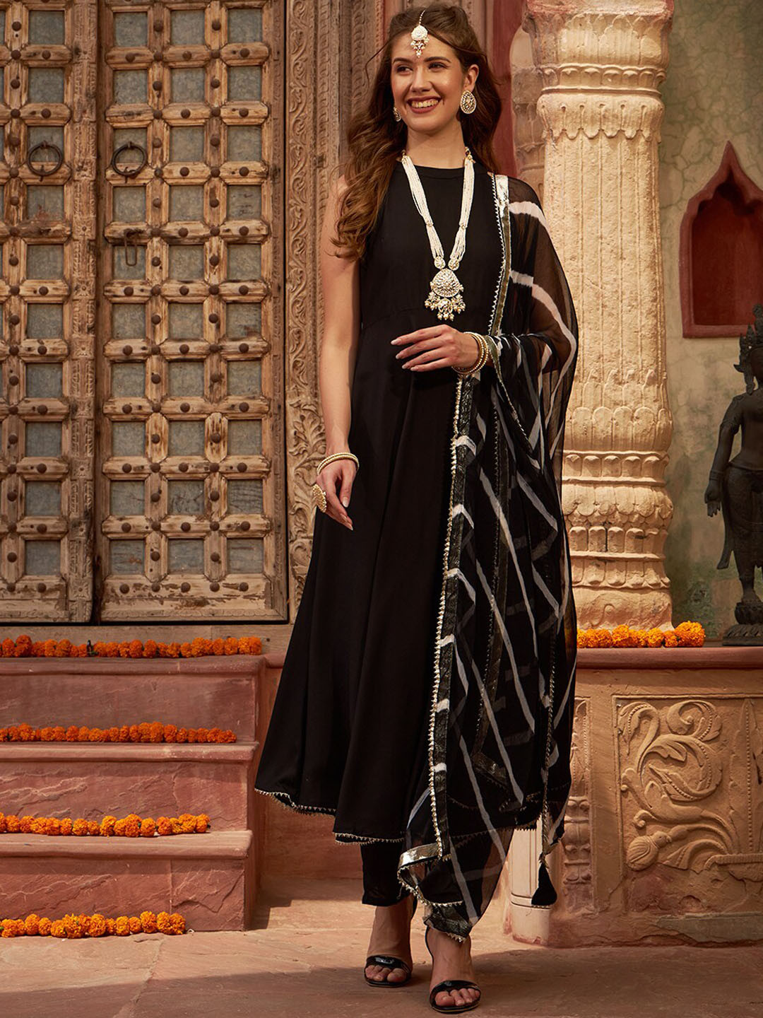 

Meeranshi Anarkali Kurta with Trousers & With Dupatta, Black