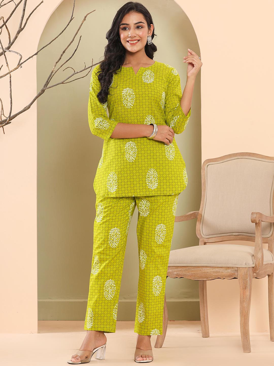 

Haute and Humble Floral Printed Pure Cotton Tunic With Trouser, Green