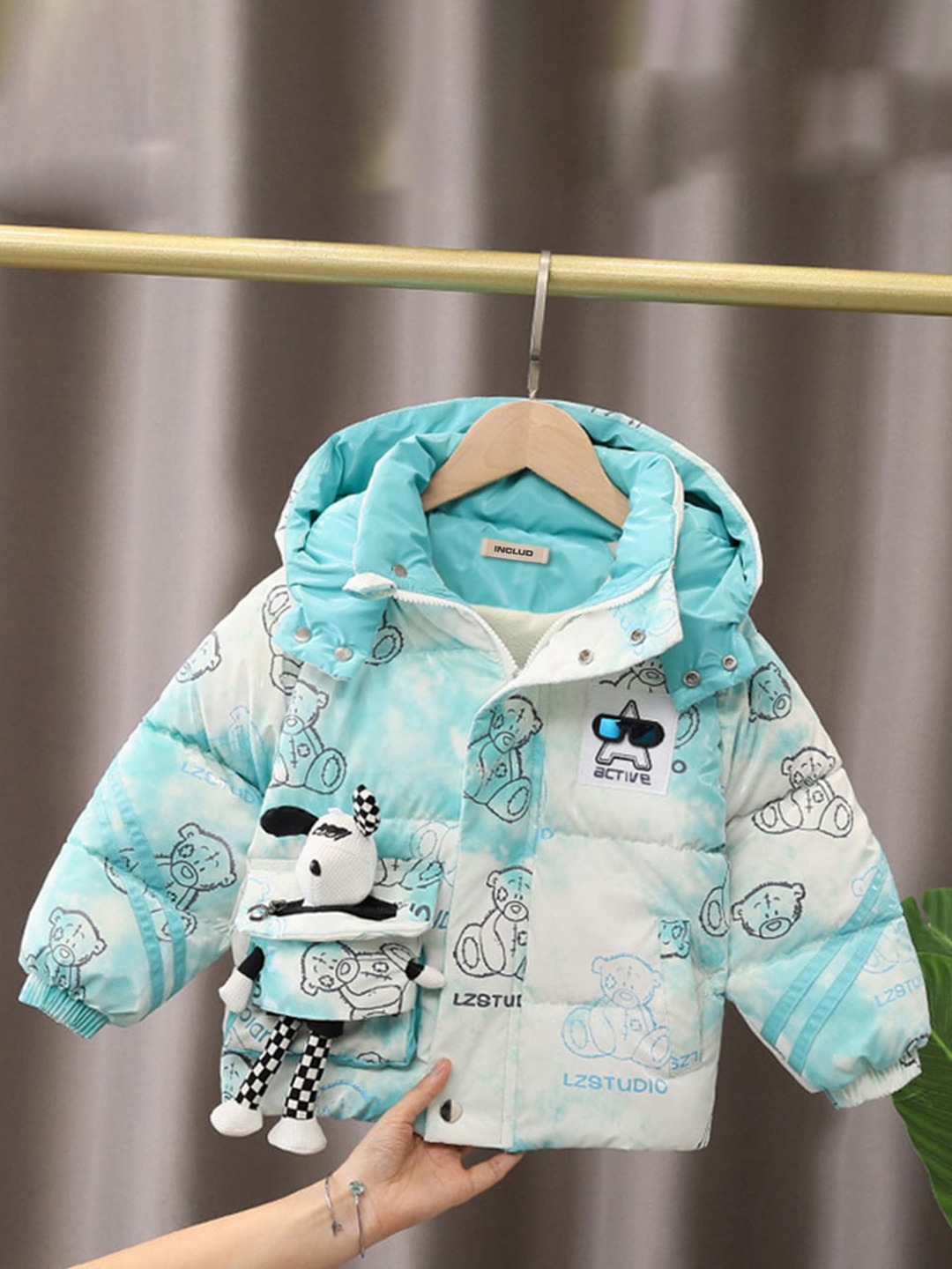 

INCLUD Girls Conversational Printed Dry Fit Lightweight Puffer Jacket, Sea green