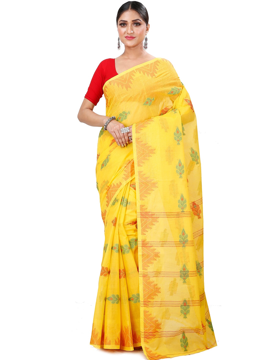 

DipDiya Ethnic Motifs Woven Design Pure Cotton Taant Saree, Yellow