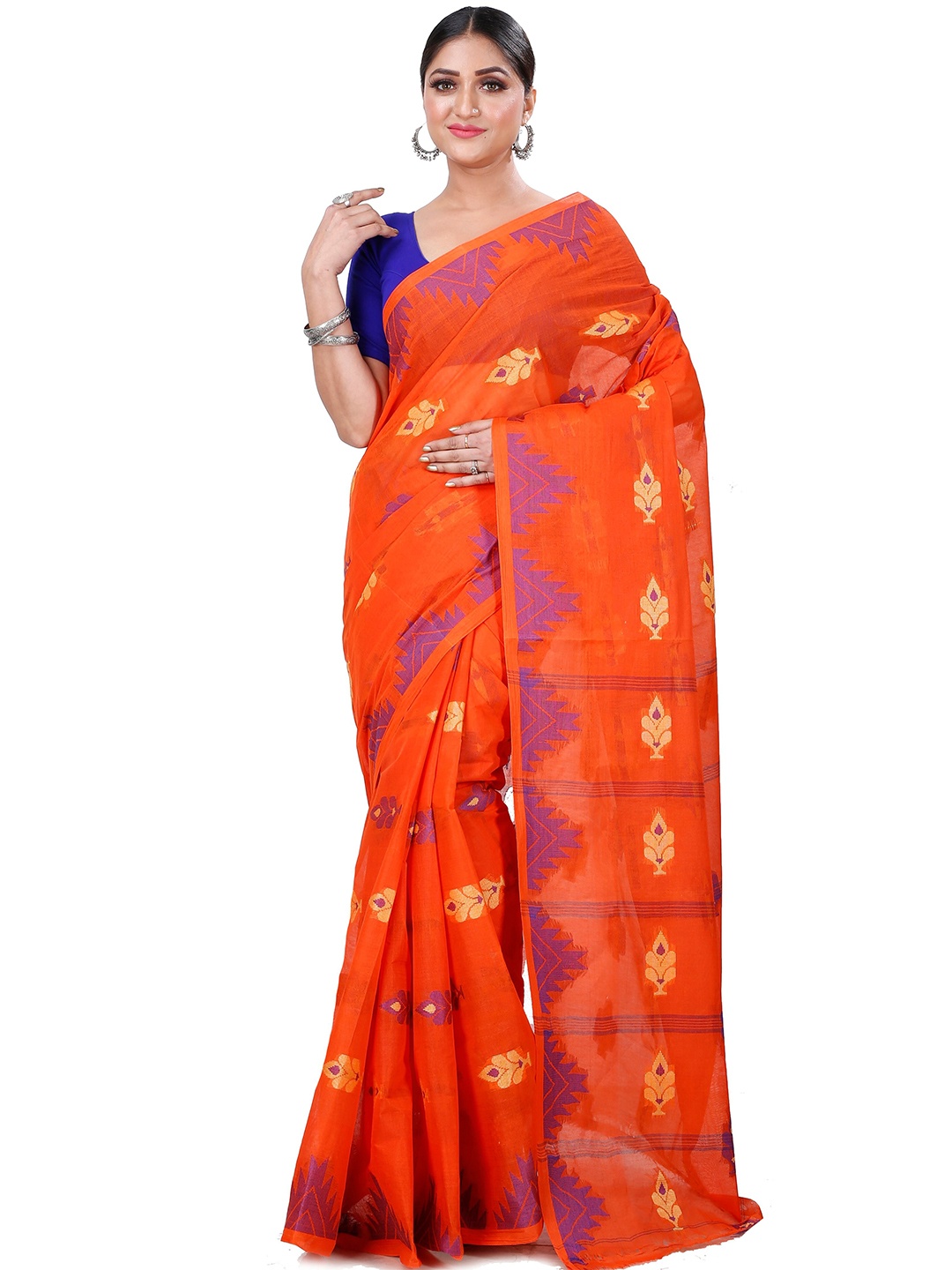 

DipDiya Ethnic Motifs Woven Design Pure Cotton Taant Saree, Orange