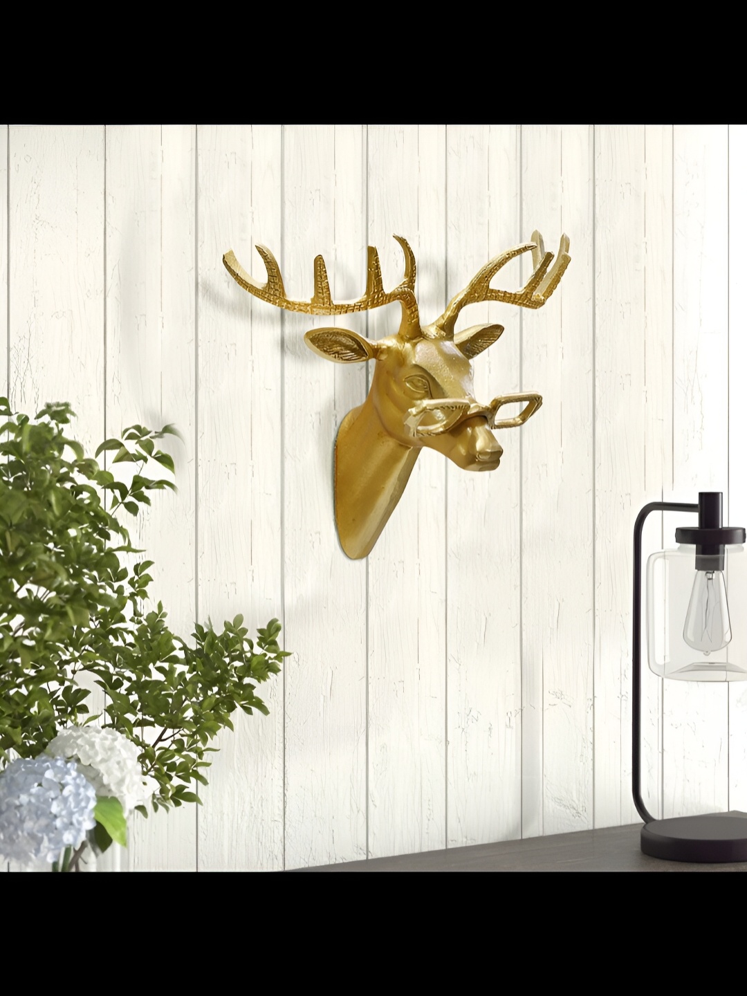 

Cocovey Homes Gold Toned Textured Aluminium Wall Decor