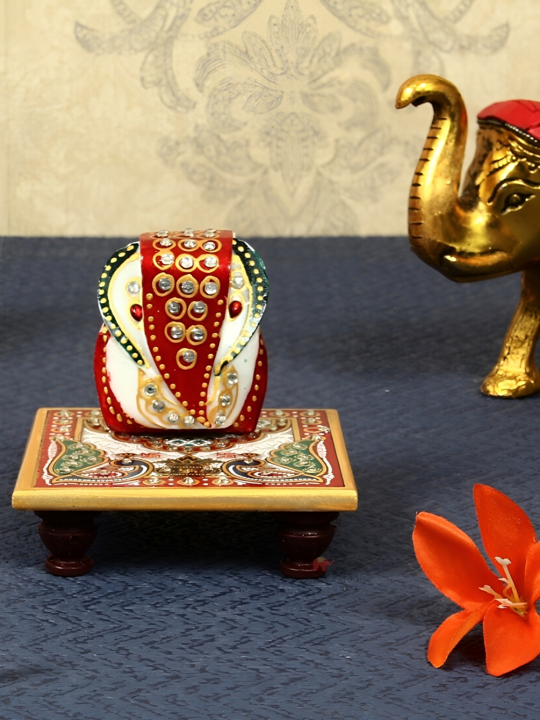 

HANDICRAFTS PARADISE White & Red Marble Ganesha Chowkie