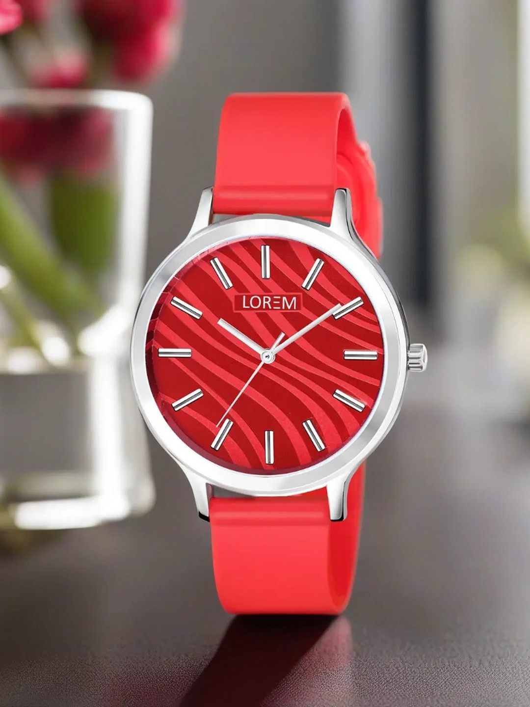 

LOREM Women Analogue Watch LR349, Red