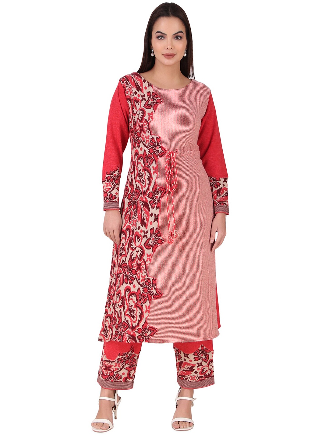 

Elthia Floral Printed Regular Kurta with Trousers, Orange