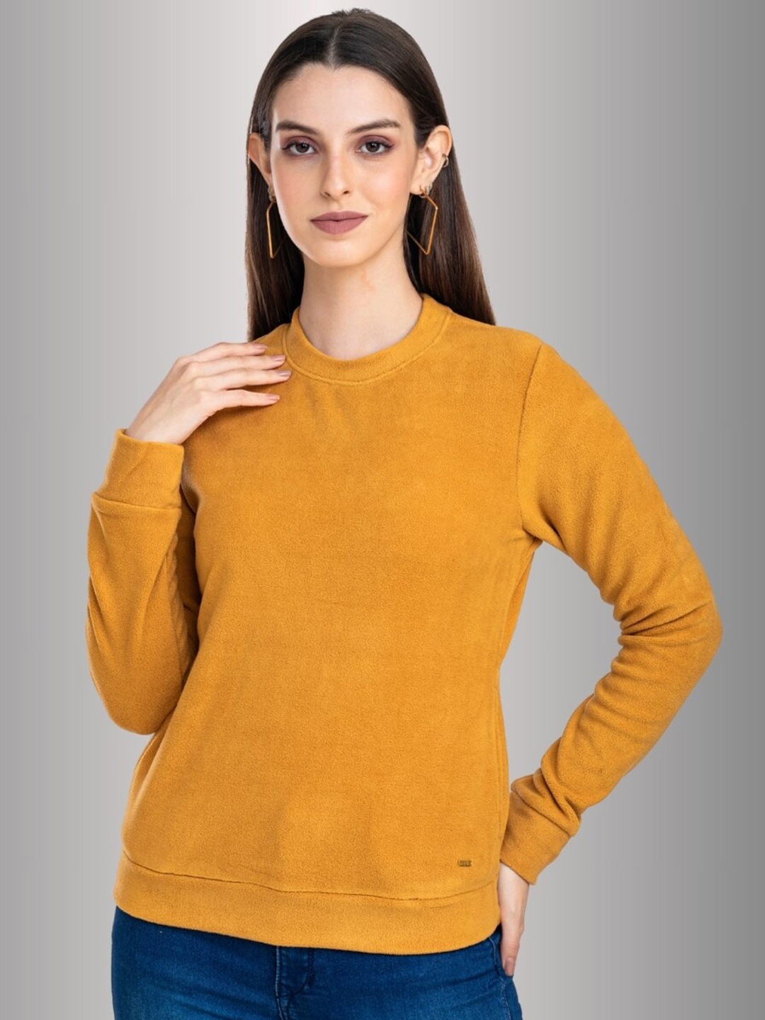 

Moda Elementi Round Neck Pullover, Gold