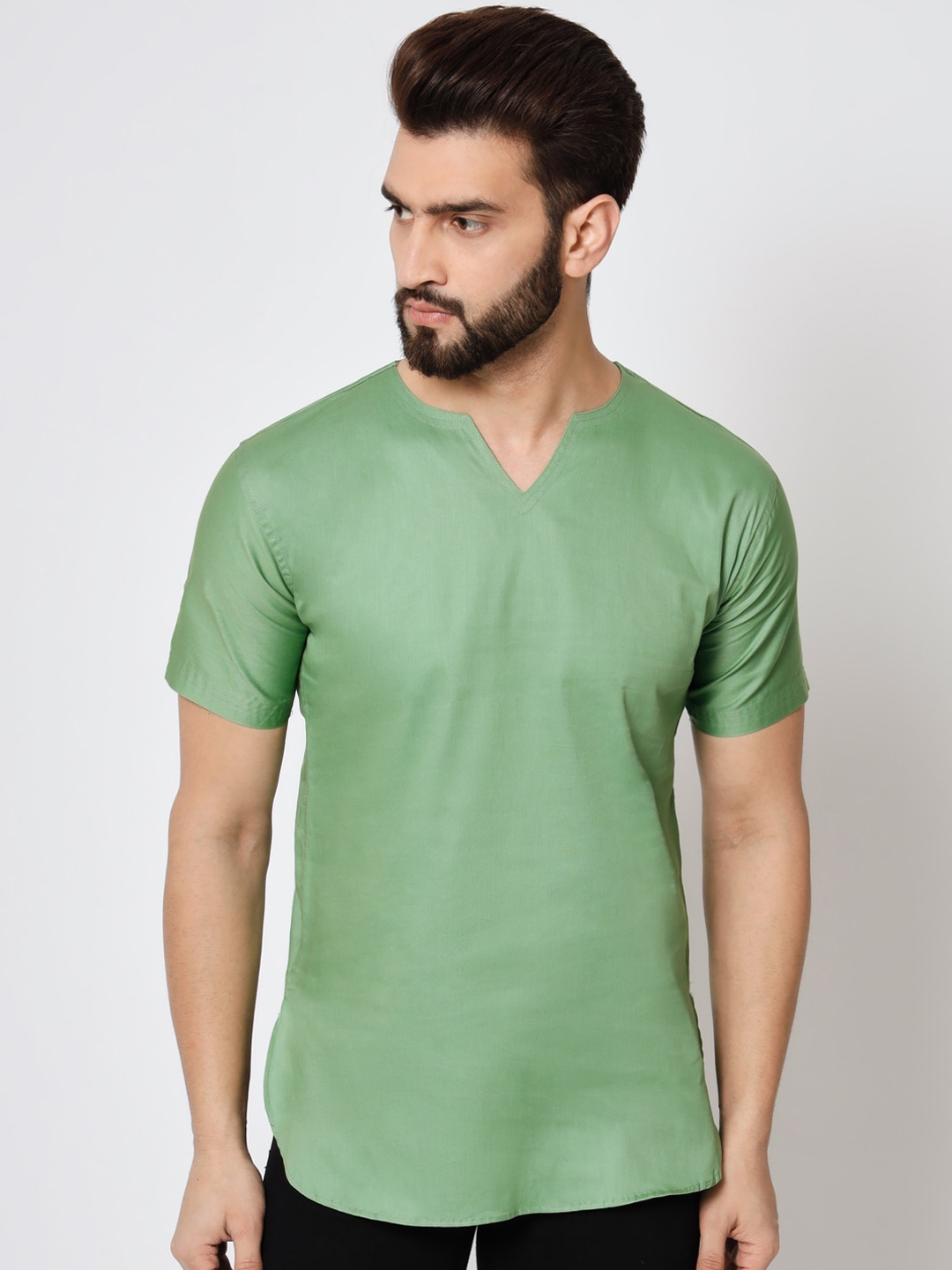 

GAINELL V-Neck Straight Kurta, Green