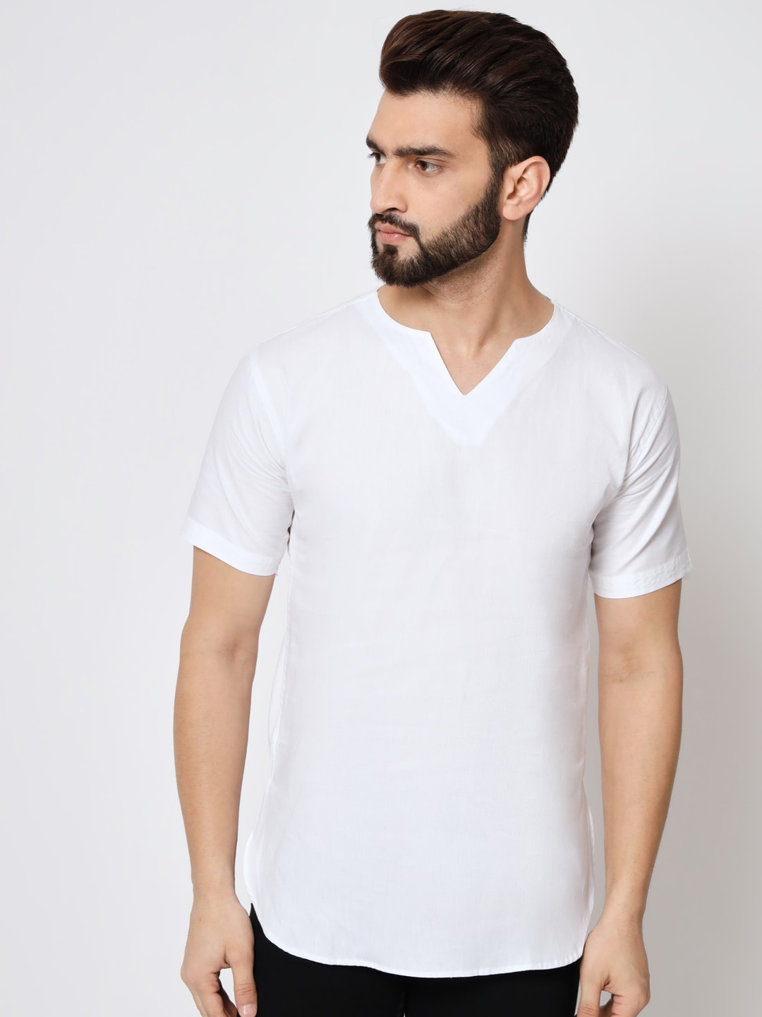 

GAINELL V-Neck Straight Kurta, White