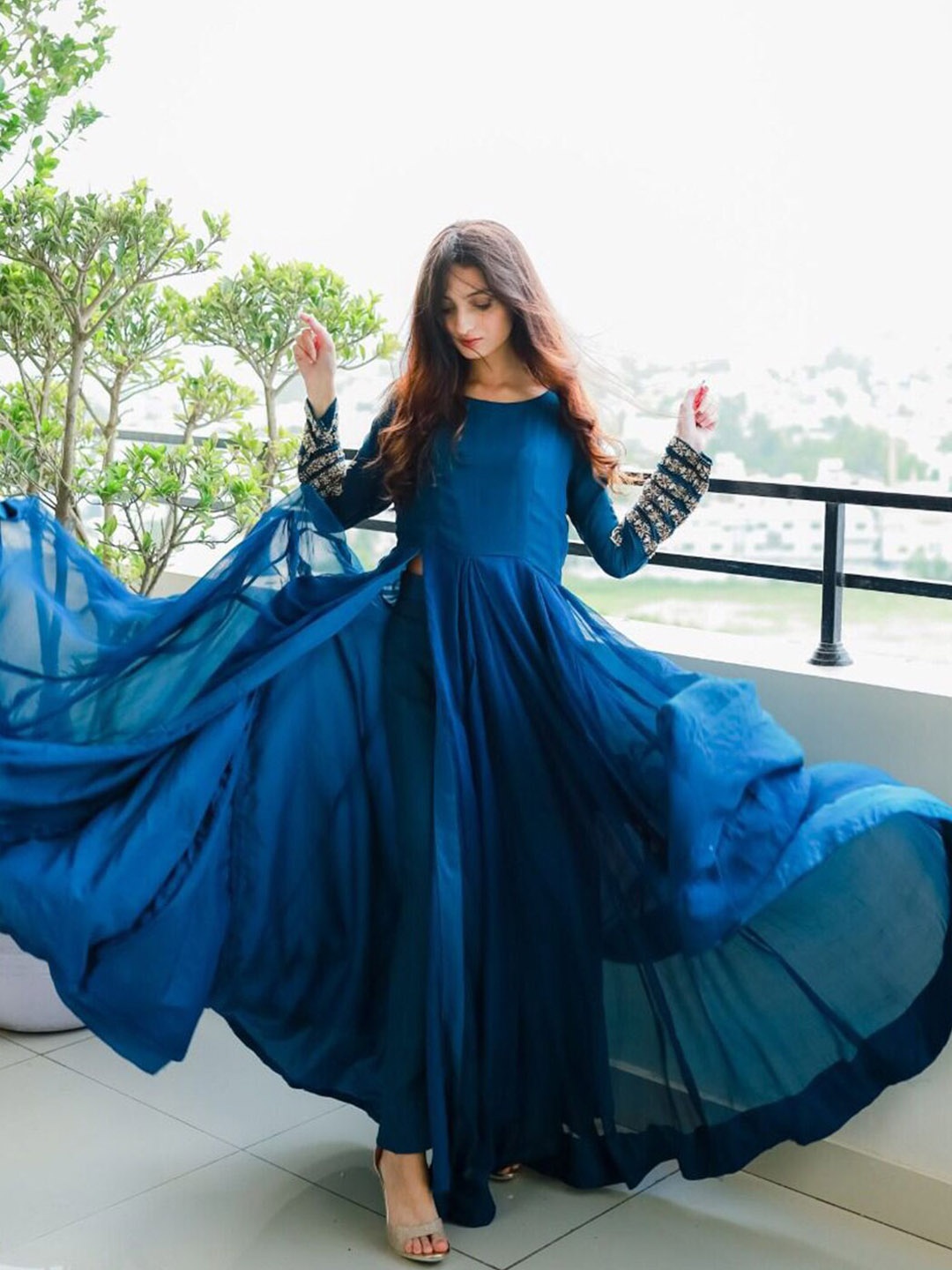 

BLACK SCISSOR Round Neck Thread Work A-Line Georgette Kurta with Trousers, Teal