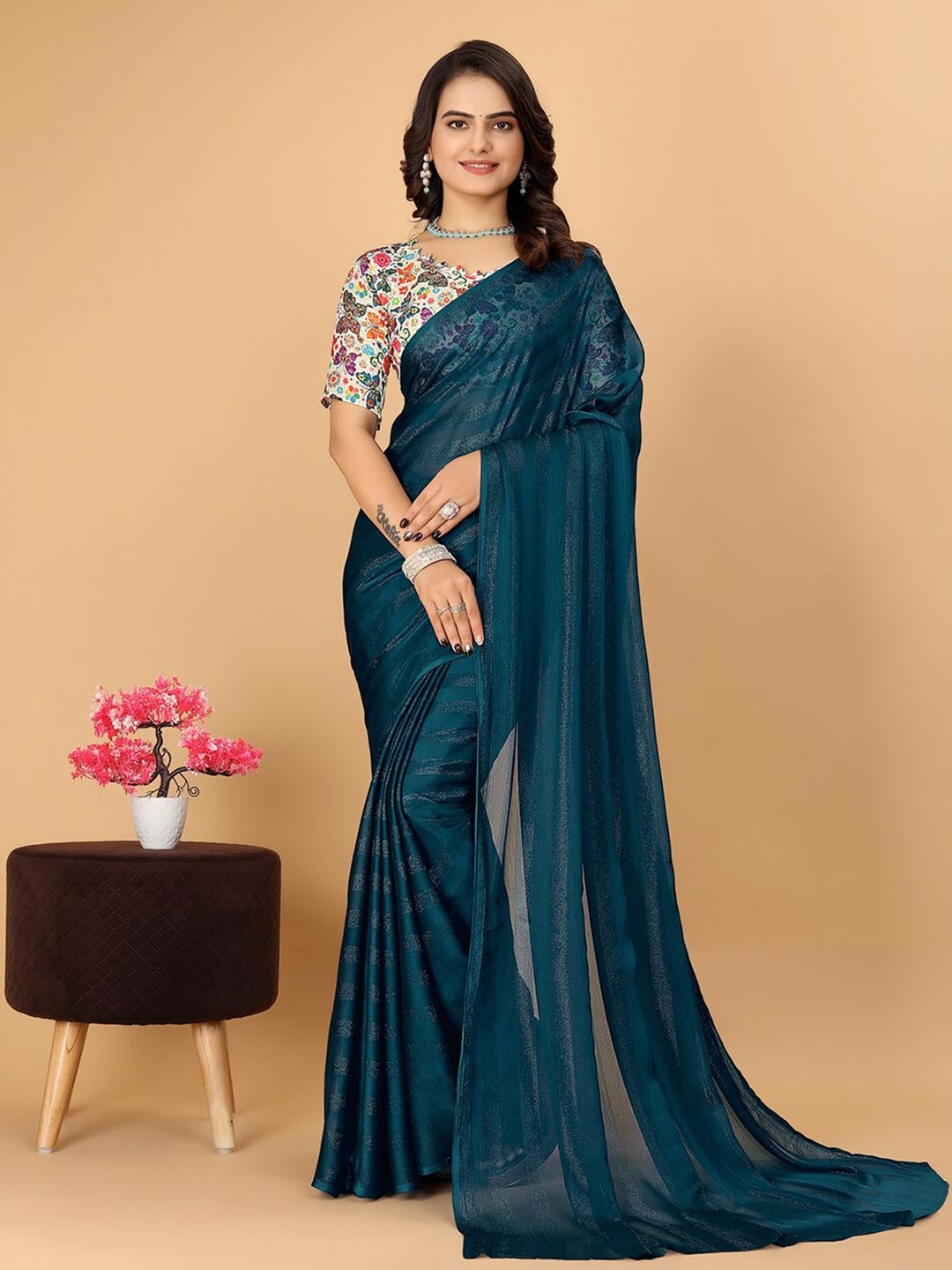 

Pionex Woven Design Poly Chiffon Handloom Saree, Blue