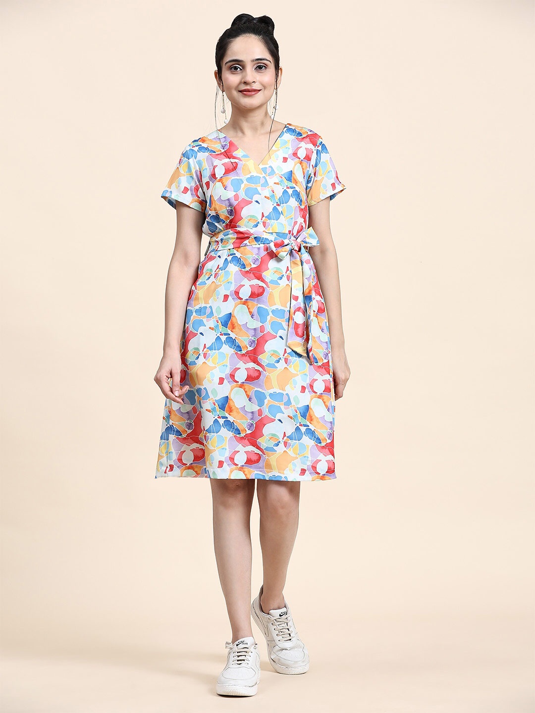 

BAESD Abstract Printed V-Neck Scuba Fit & Flare Dress With Belt, White