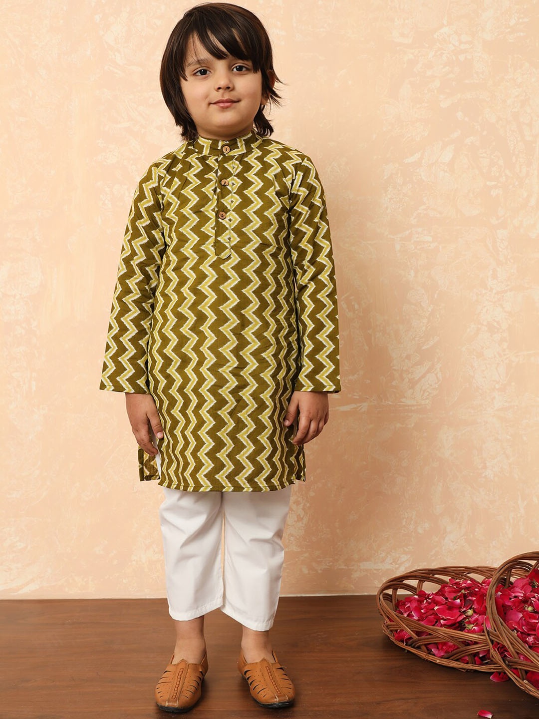 

Readiprint Boys Striped Pure Cotton Straight Kurta With Pyjamas, Green