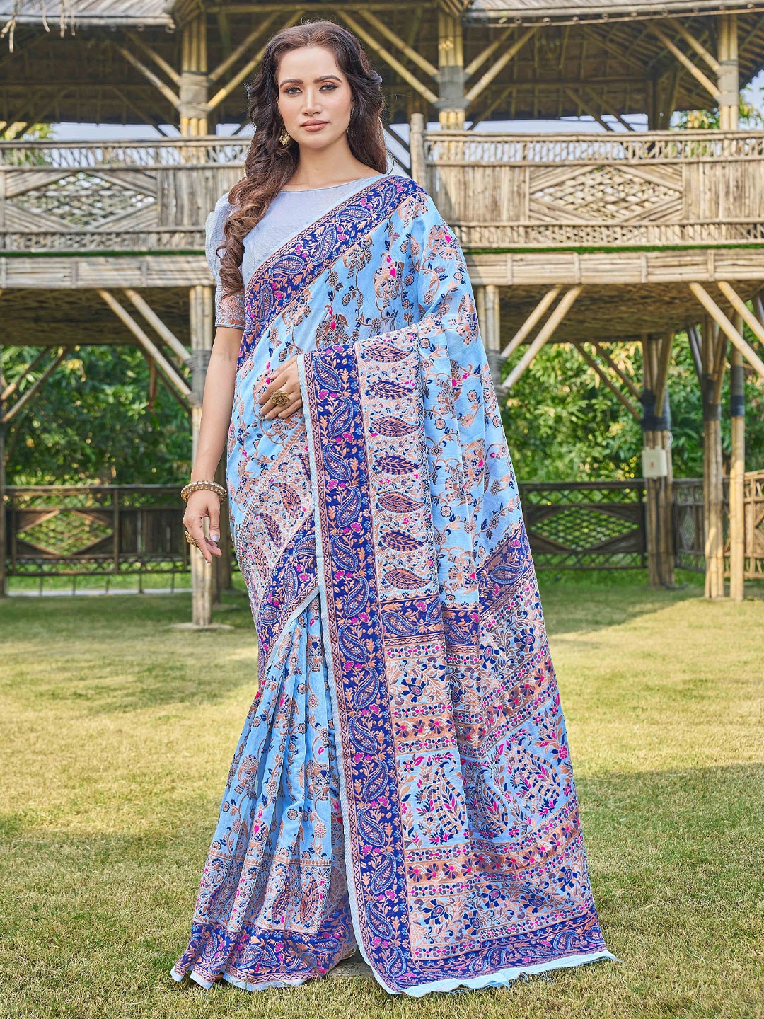 

Chandbaali Floral Woven Design Zari Banarasi Saree, Blue