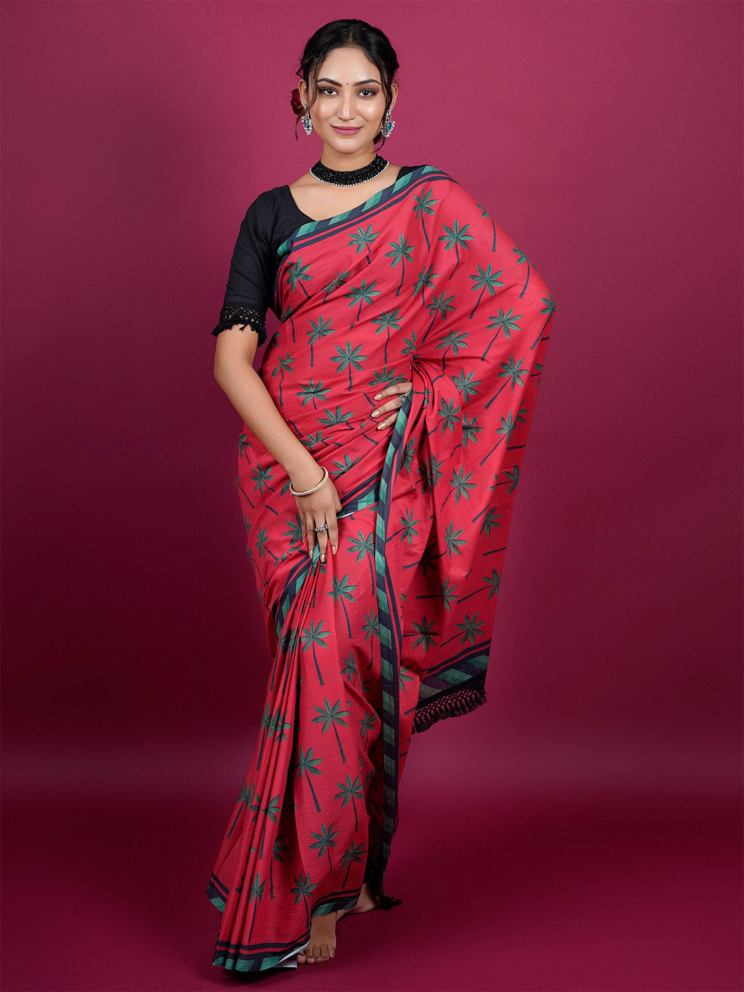 

BUTA BUTI Floral Printed Pure Cotton Saree, Red