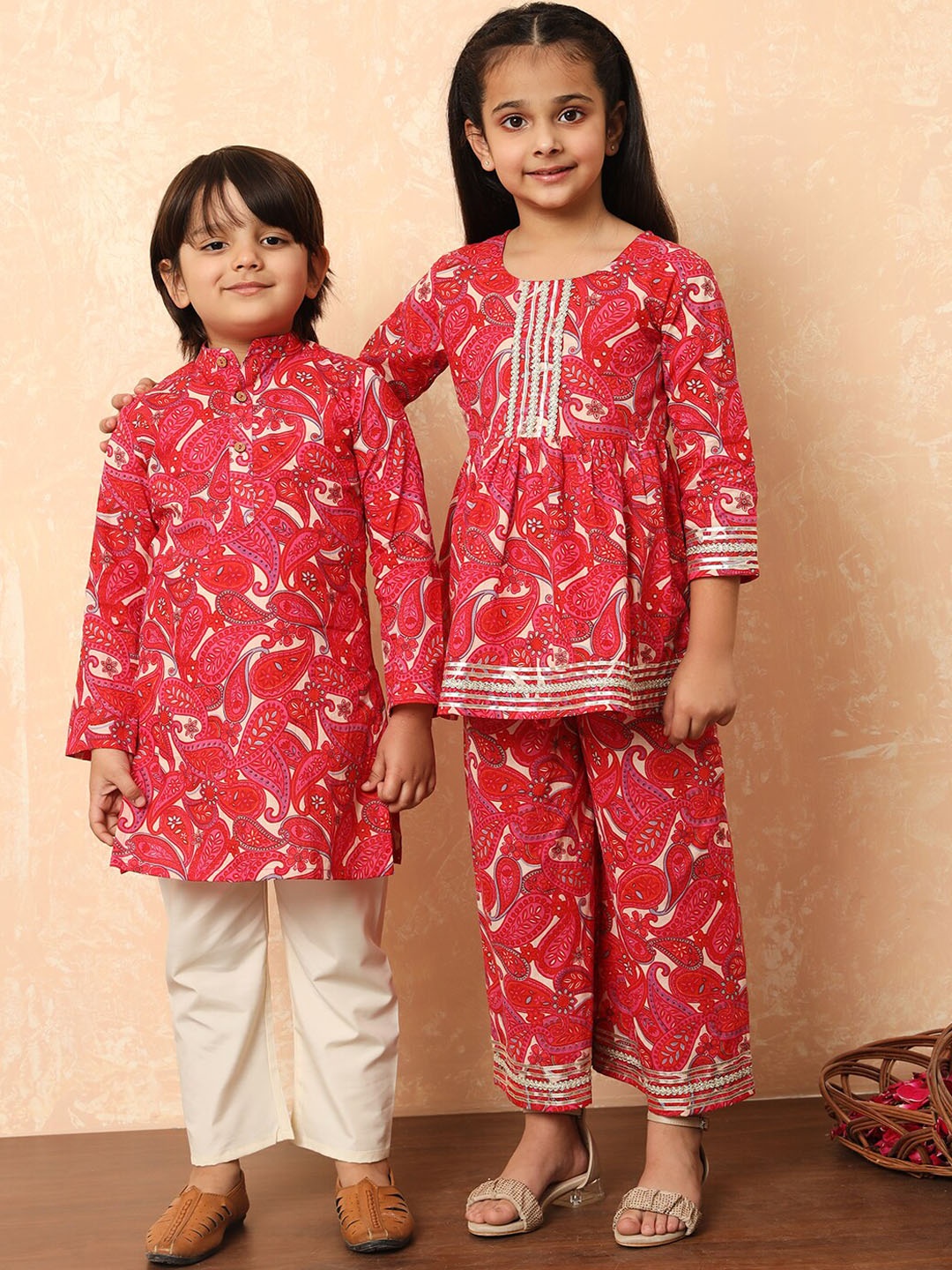 

Readiprint Boys Paisley Printed Pure Cotton Straight Kurta With Pyjamas, Pink