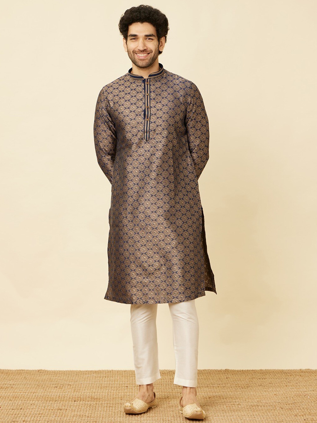 

Manyavar Ethnic Motifs Printed Kurta with Pyjamas, Blue