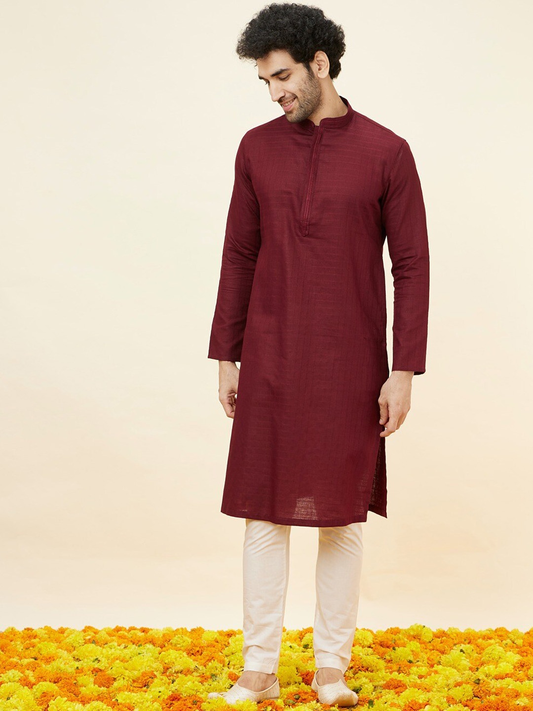 

Manyavar Checked Pure Cotton Kurta with Pyjamas, Maroon