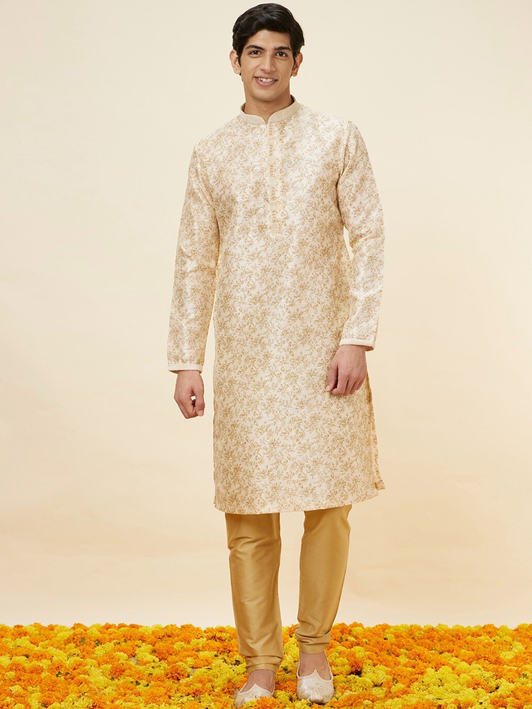 

Manyavar Floral Printed Mandarin Collar Kurta with Pyjamas, Cream