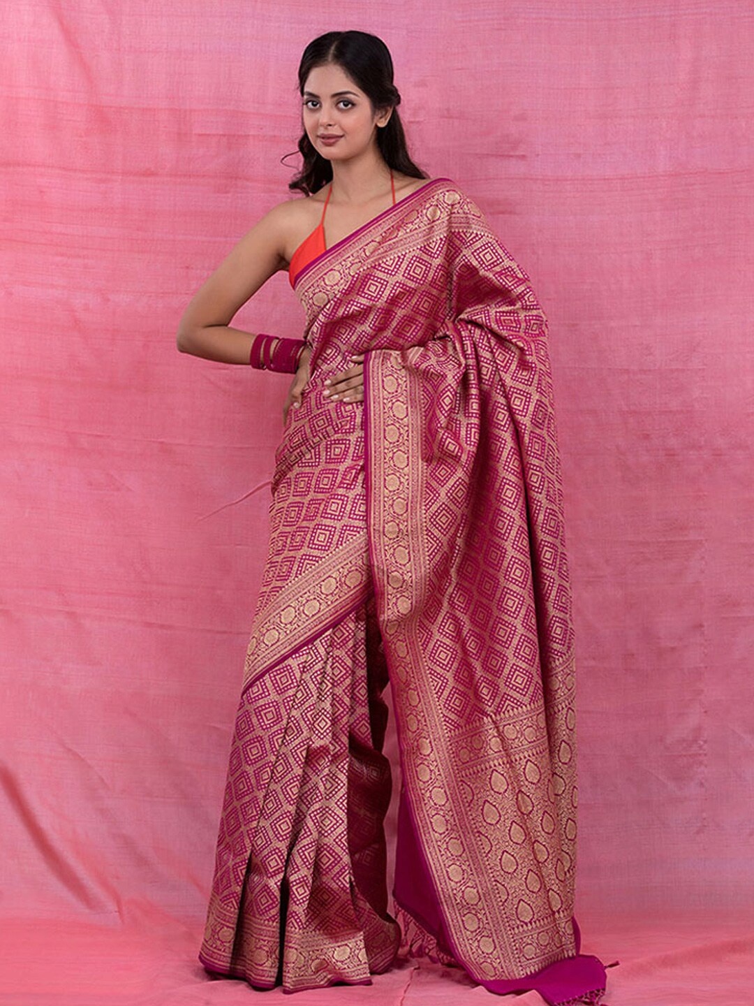 

CHINAYA BANARAS Ethnic Motifs Woven Design Zari Saree, Pink