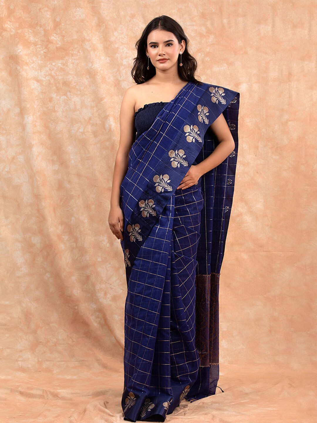 

CHINAYA BANARAS Checked Zari Pure Cotton Banarasi Saree, Blue