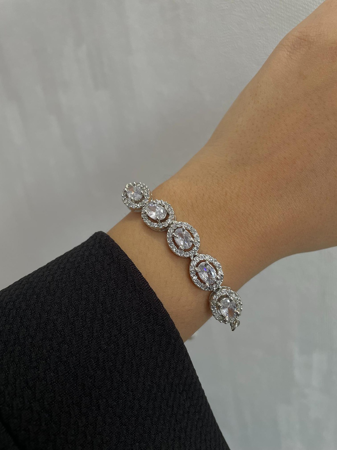 

ISHKAARA Rhodium-Plated American Diamond Studded Wraparound Bracelet, Silver