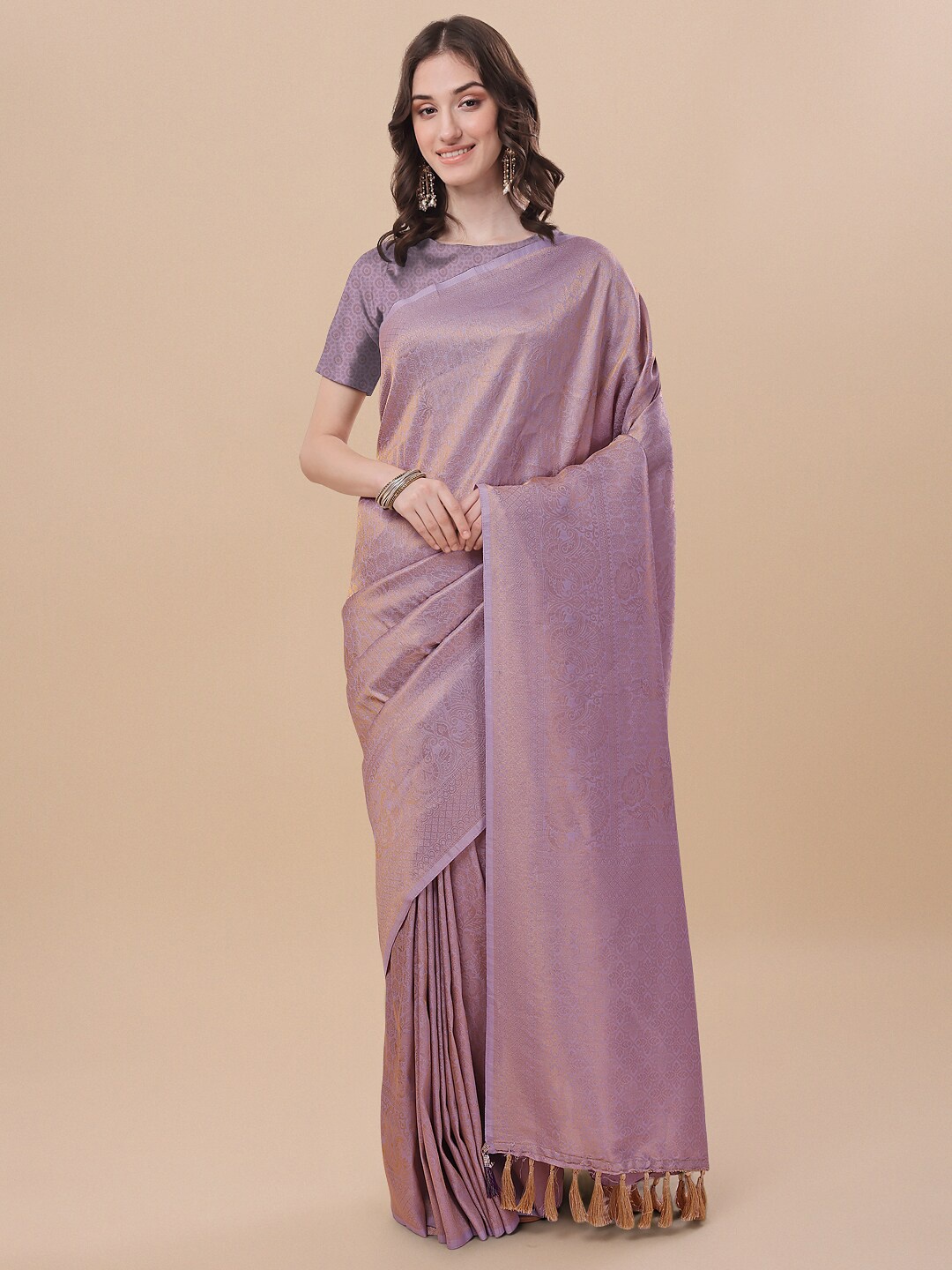 

NK Textiles Floral Silk Blend Designer Kanjeevaram Saree, Lavender