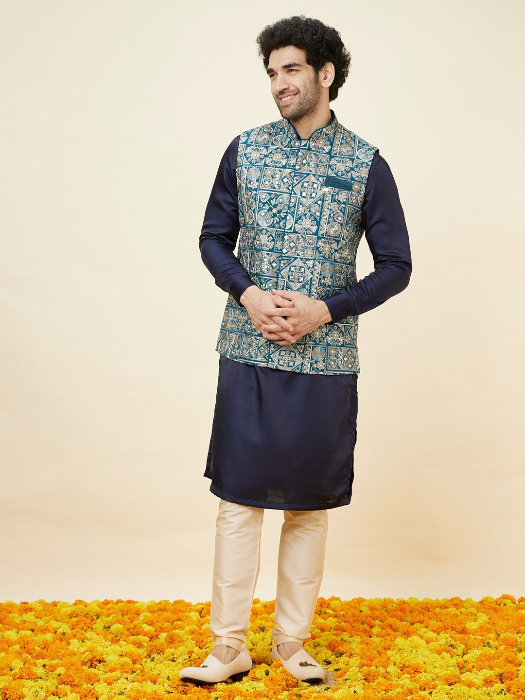 

Manyavar Floral Embroidered Nehru Jacket, Teal