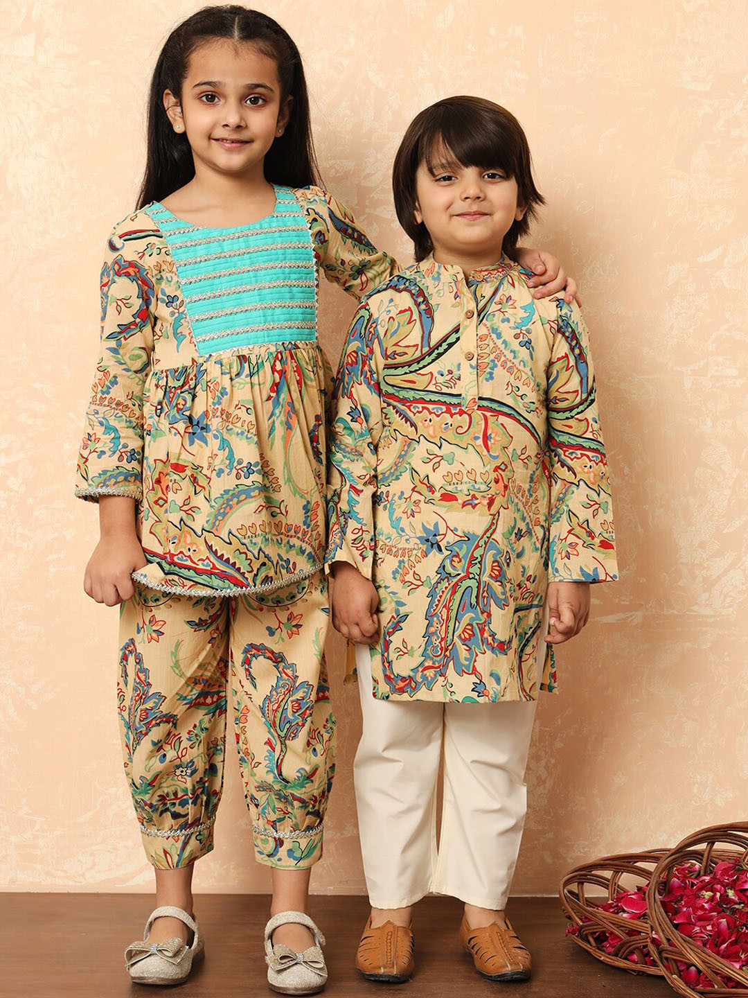 

Readiprint Fashions Boys Floral Printed Mandarin Collar Pure Cotton Kurta With Pyjama, Beige