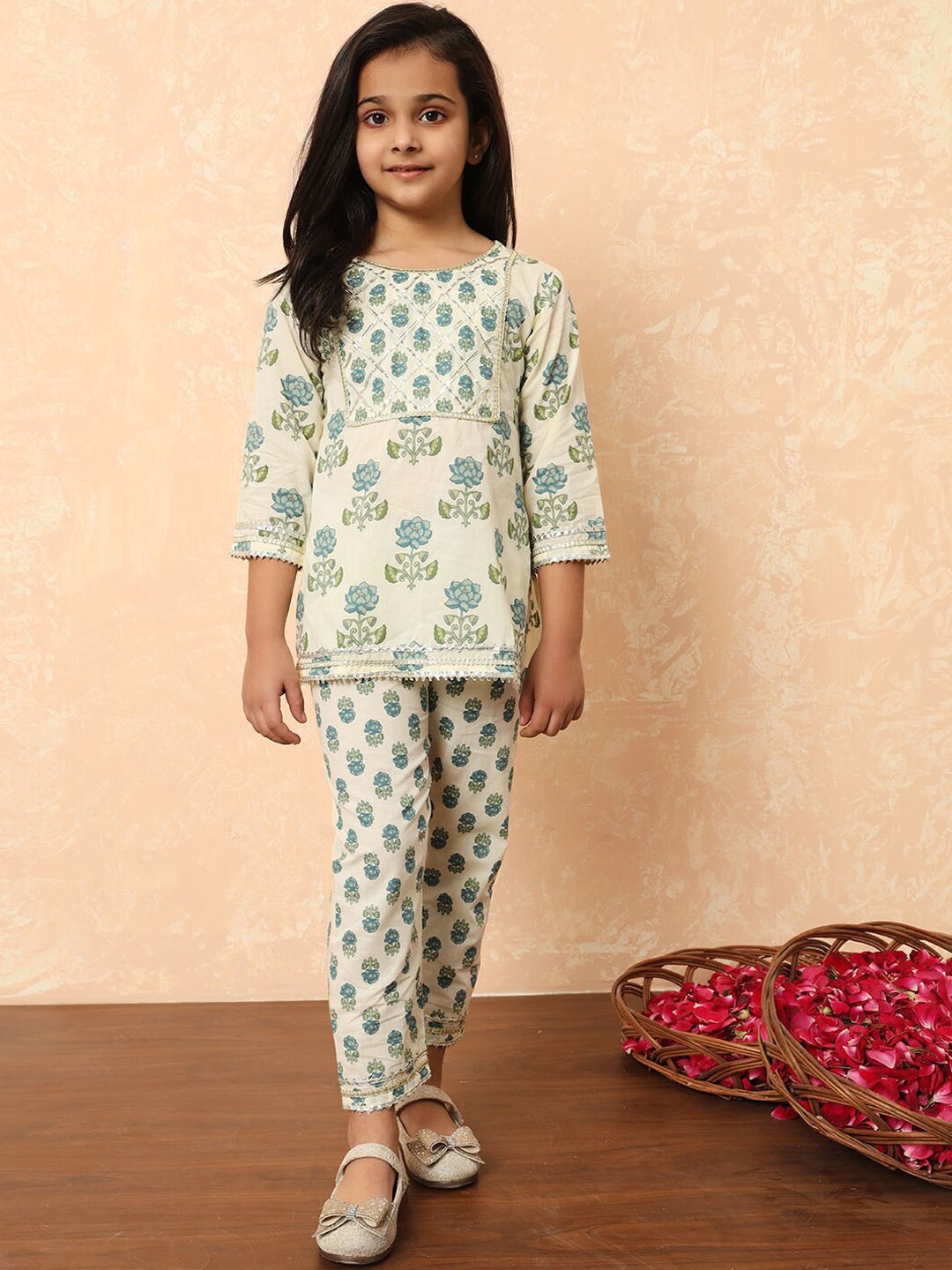 

Readiprint Girls Floral Printed Gotta Patti Pure Cotton Kurti With Pyjamas, White
