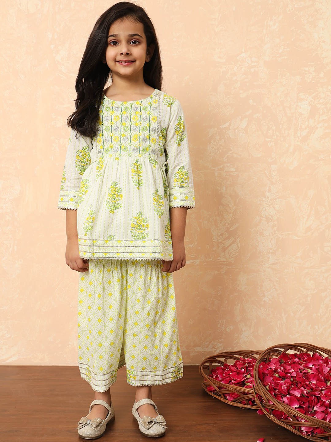 

Readiprint Girls Floral Printed Mirror Work Pure Cotton Kurti with Sharara, Green