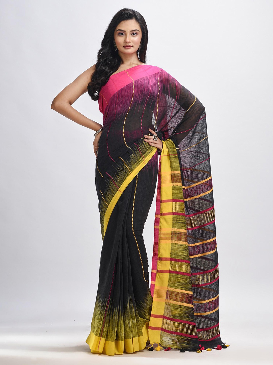 

Angoshobha Embroidered Pure Cotton Saree, Black