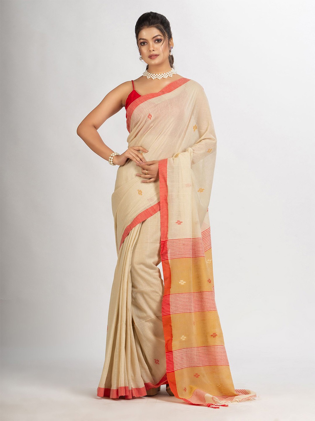 

Angoshobha Ethnic Motif Woven Design Pure Cotton Zari Saree, Beige