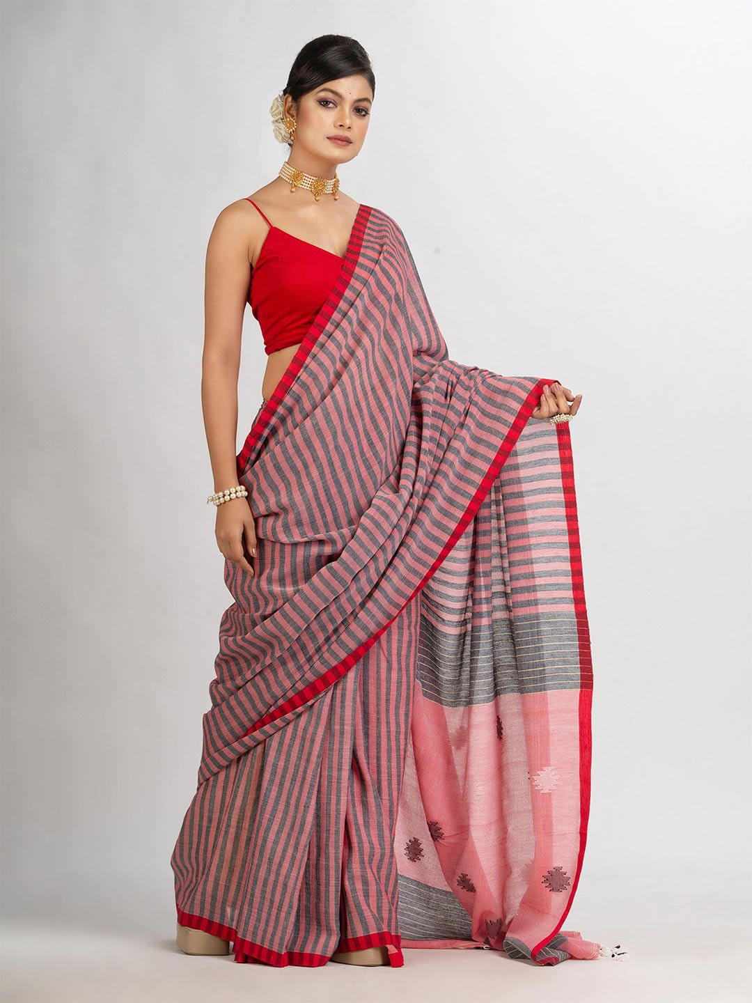 

Angoshobha Striped Pure Cotton Jamdani Saree, Red