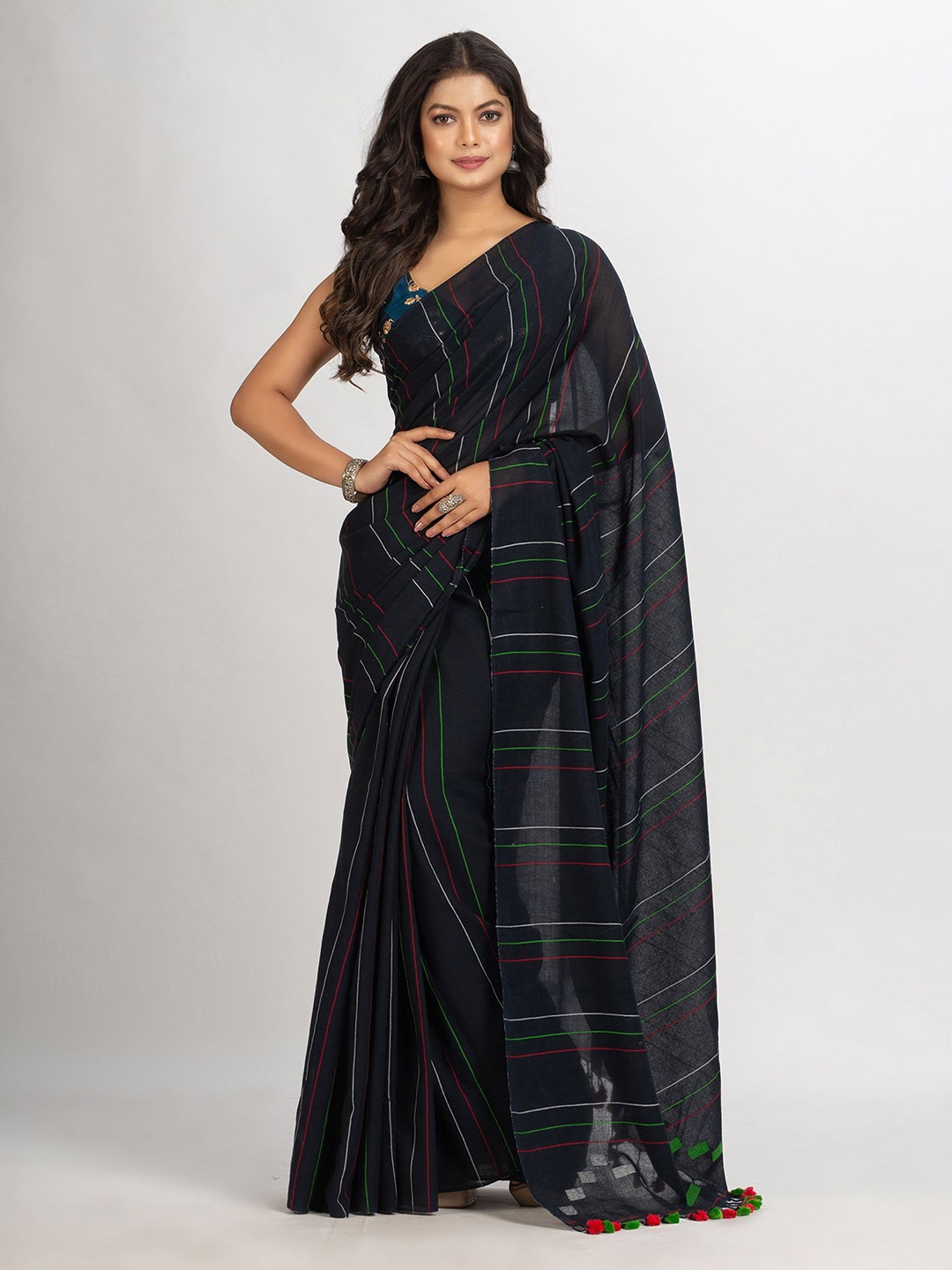

Angoshobha Striped Pure Cotton Jamdani Saree, Black