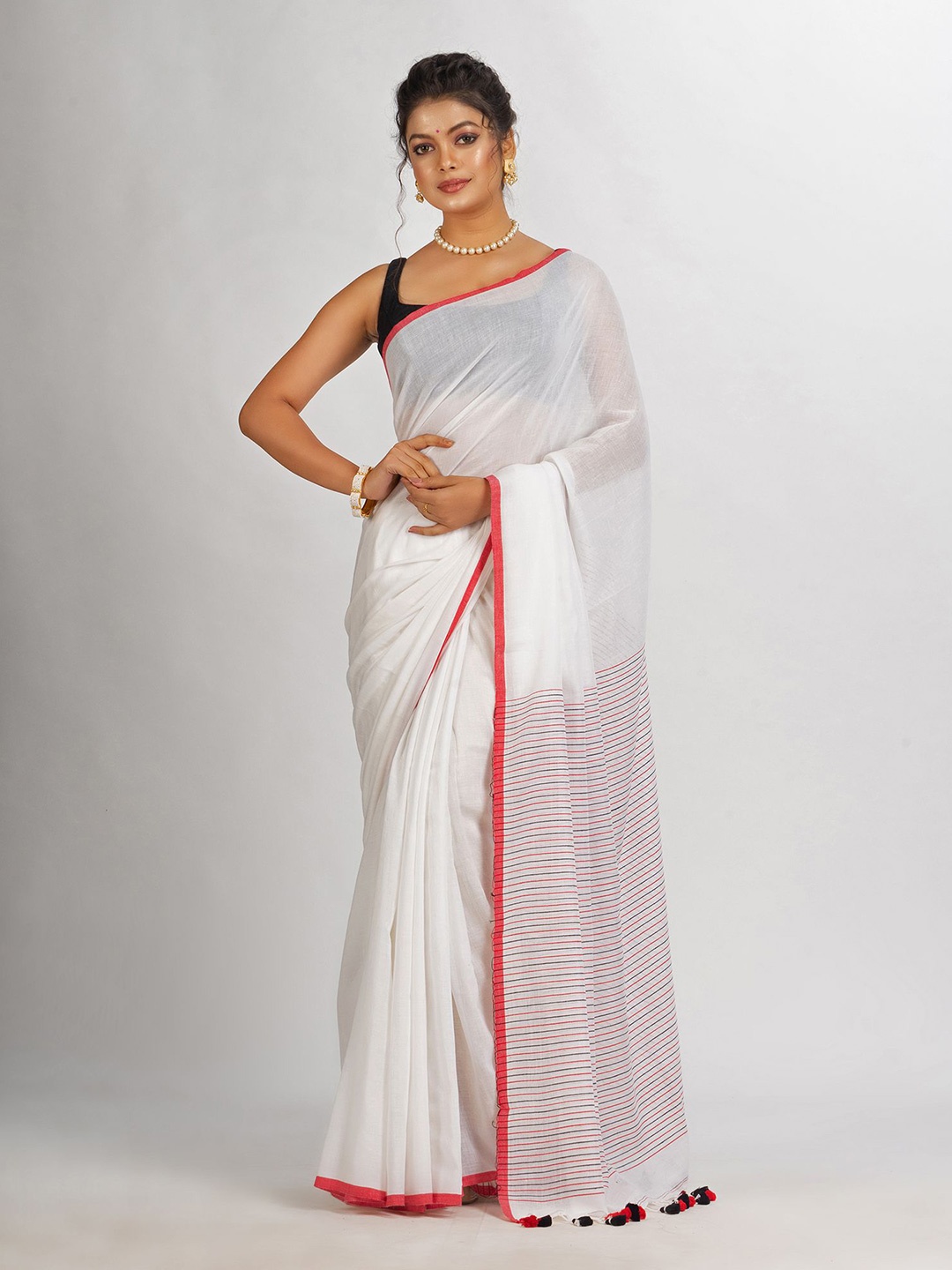 

Angoshobha Striped Pure Cotton Saree, White